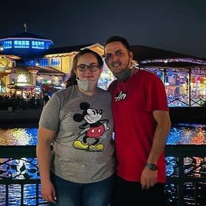 Meet your Posher, Emanuel